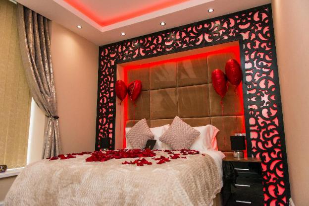 aphrodite suites huddersfield