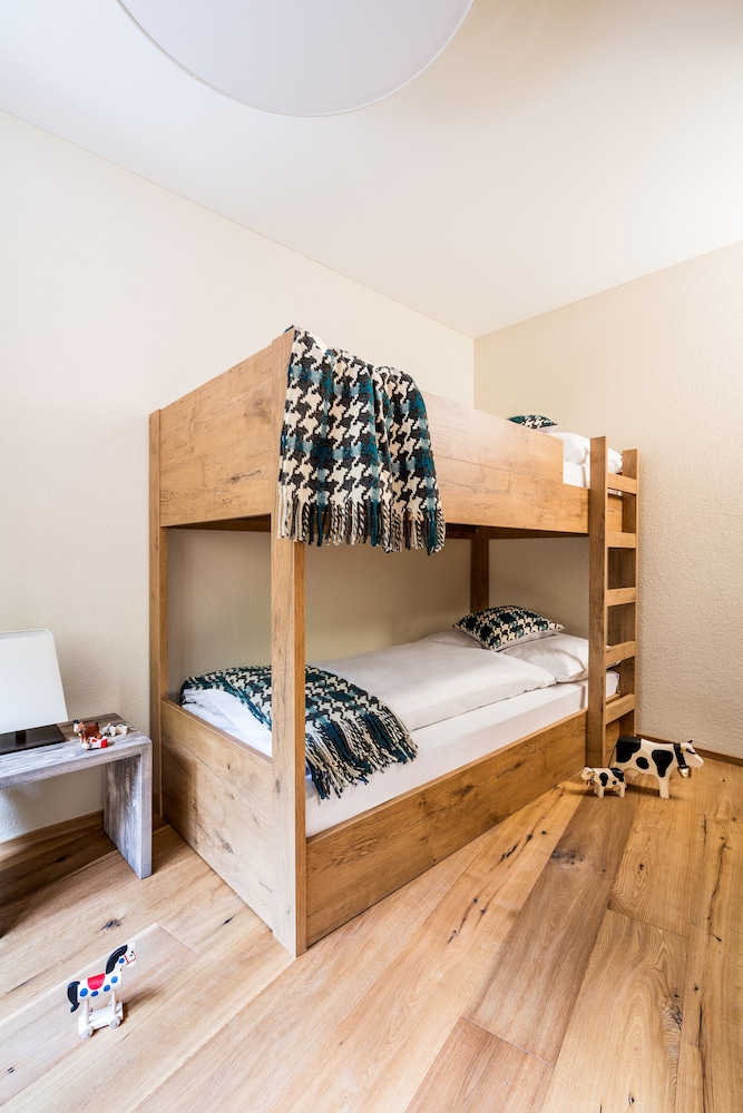 peaks place