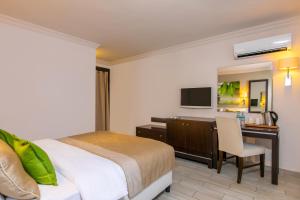 marmaris bay resort adults only