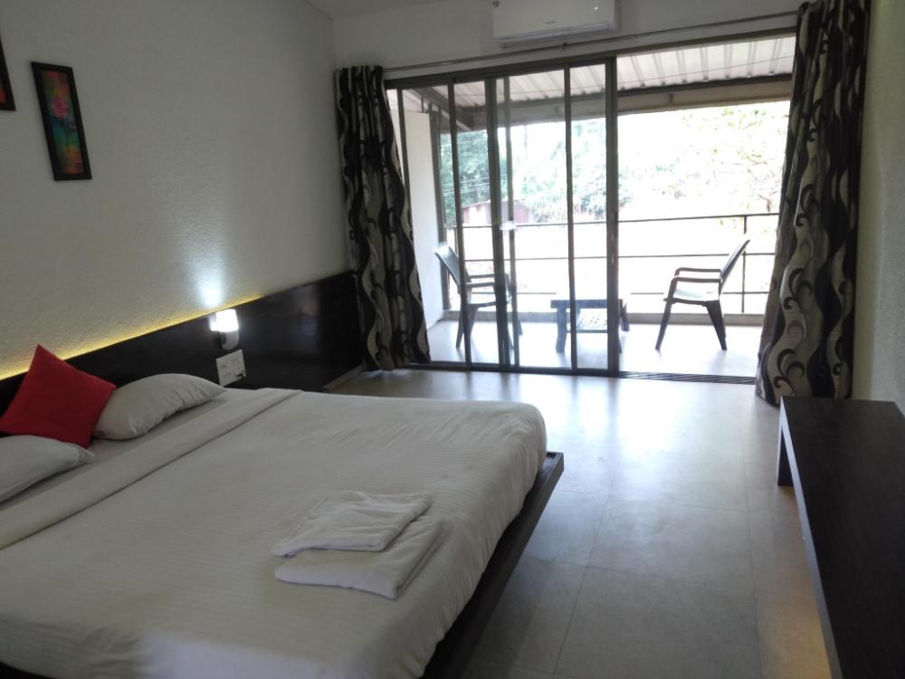 seagull resotel formerly forest inn