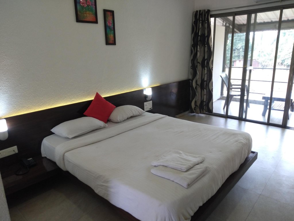 Seagull Resotel Formerly Forest Inn,Old Mahabaleshwar>>Mahabaleshwar,3 star