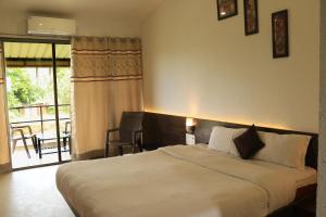 seagull resotel formerly forest inn