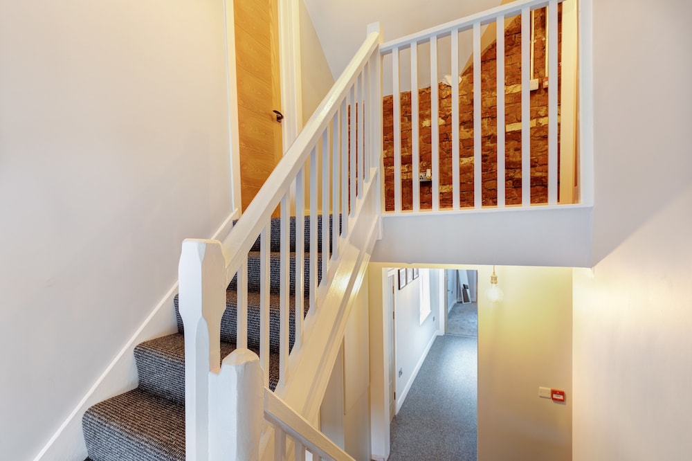 bondgate hotel east midlands airport