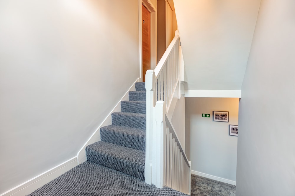 bondgate hotel east midlands airport