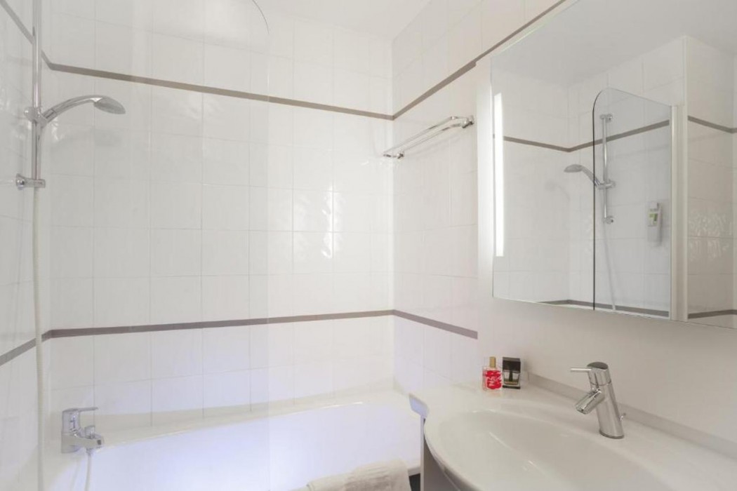 hotel paris massena olympiades formerly best western bercy rive gauche