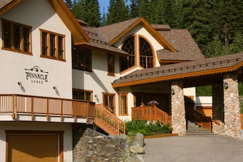pinnacle lodge