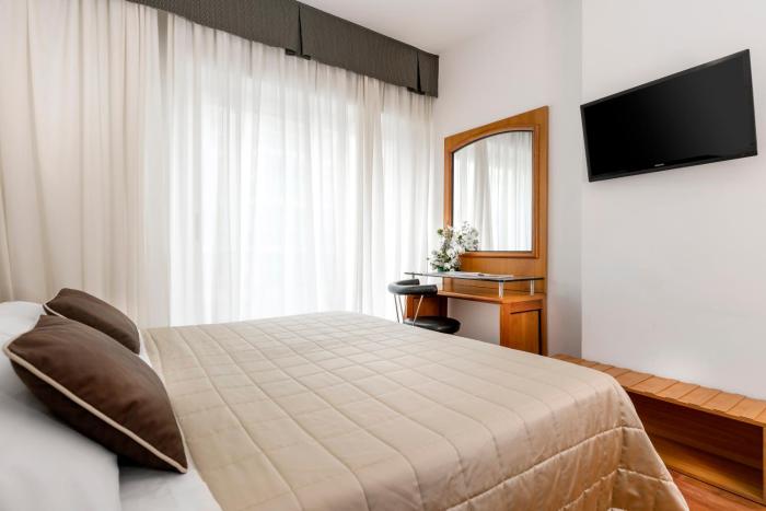 hotel continental rimini