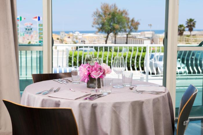 hotel continental rimini