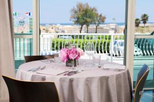 hotel continental rimini