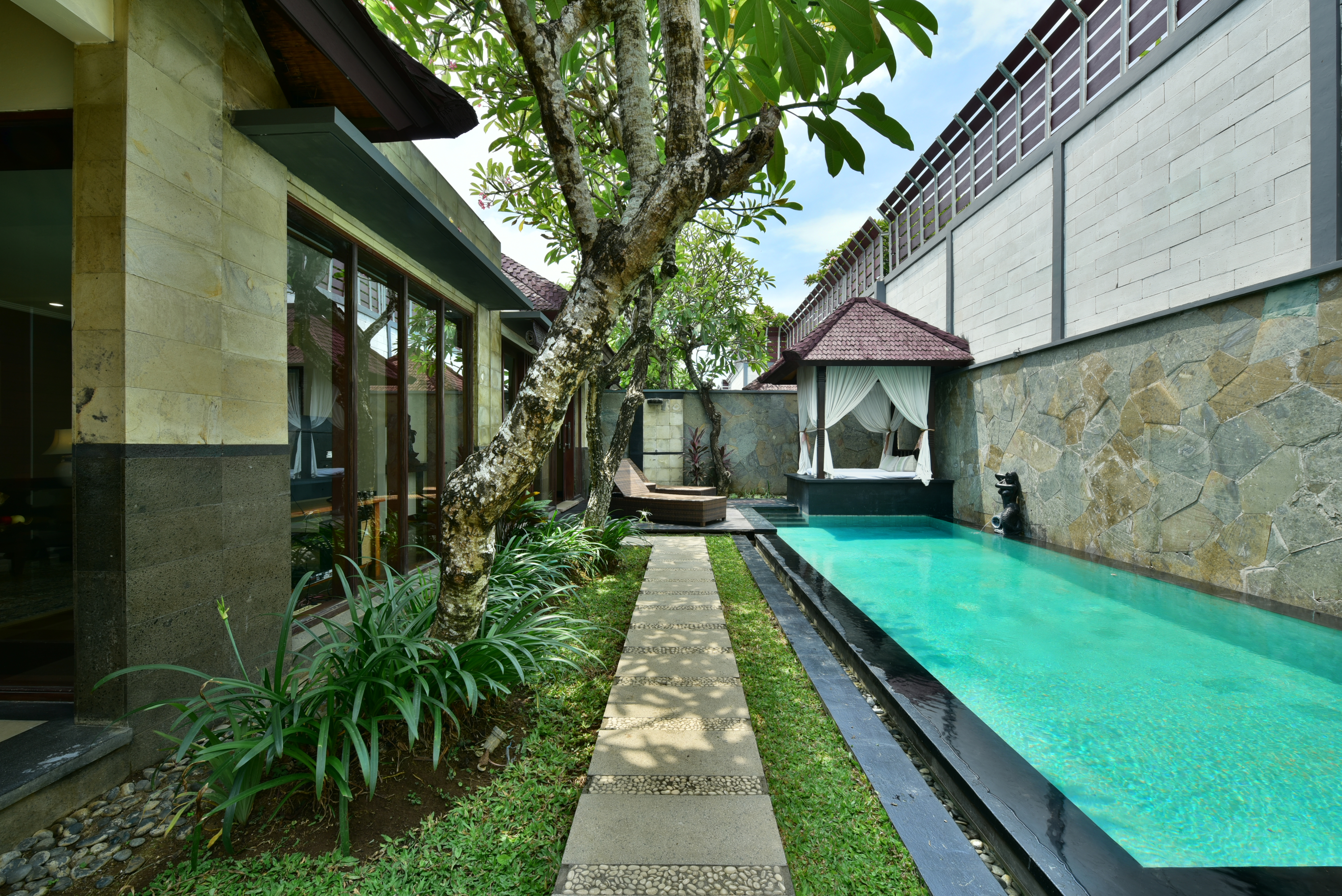 the khayangan dreams villa seminyak