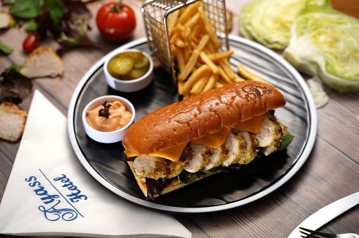 ayass hotel