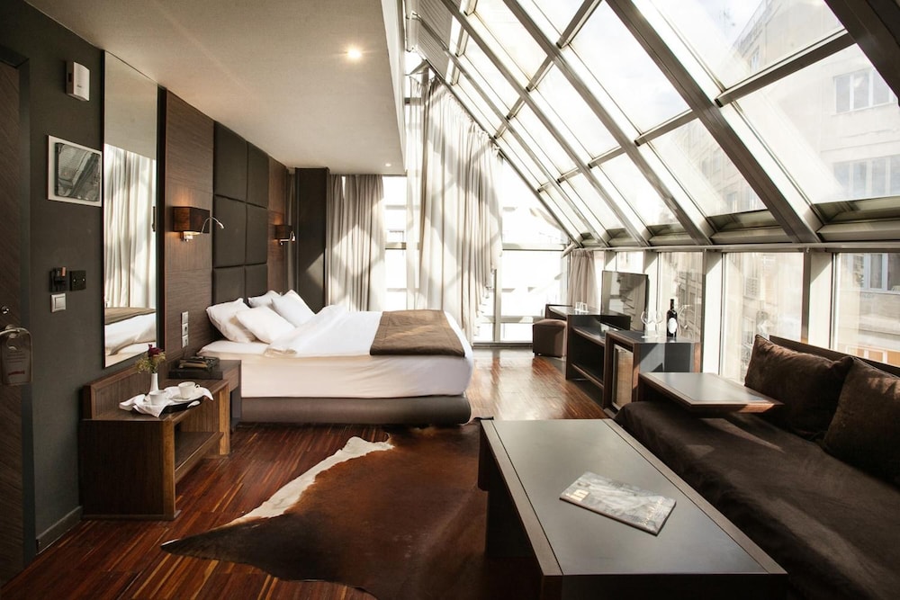 diamond suites