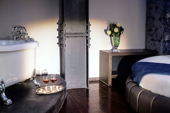 diamond suites