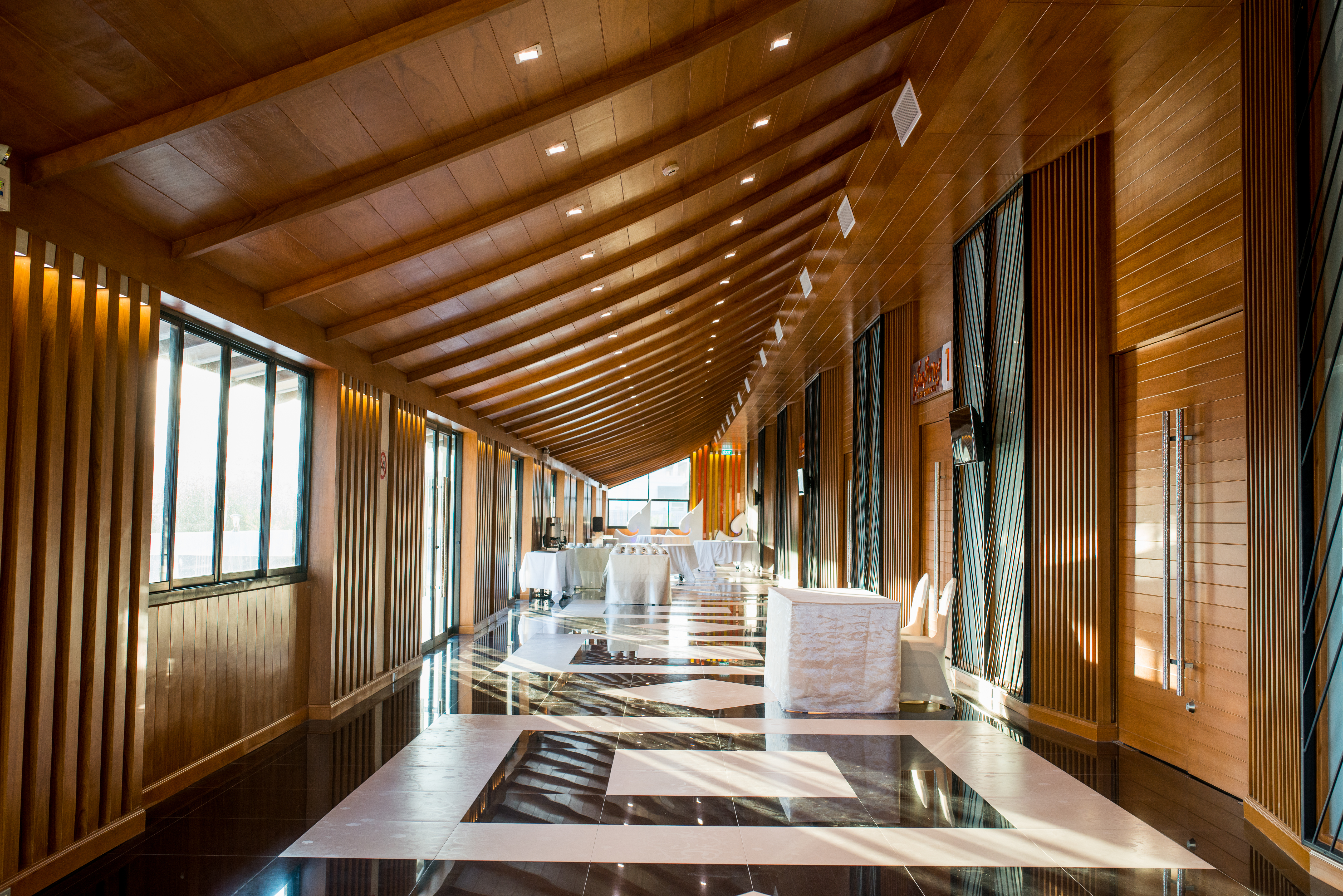 bangsaen heritage hotel