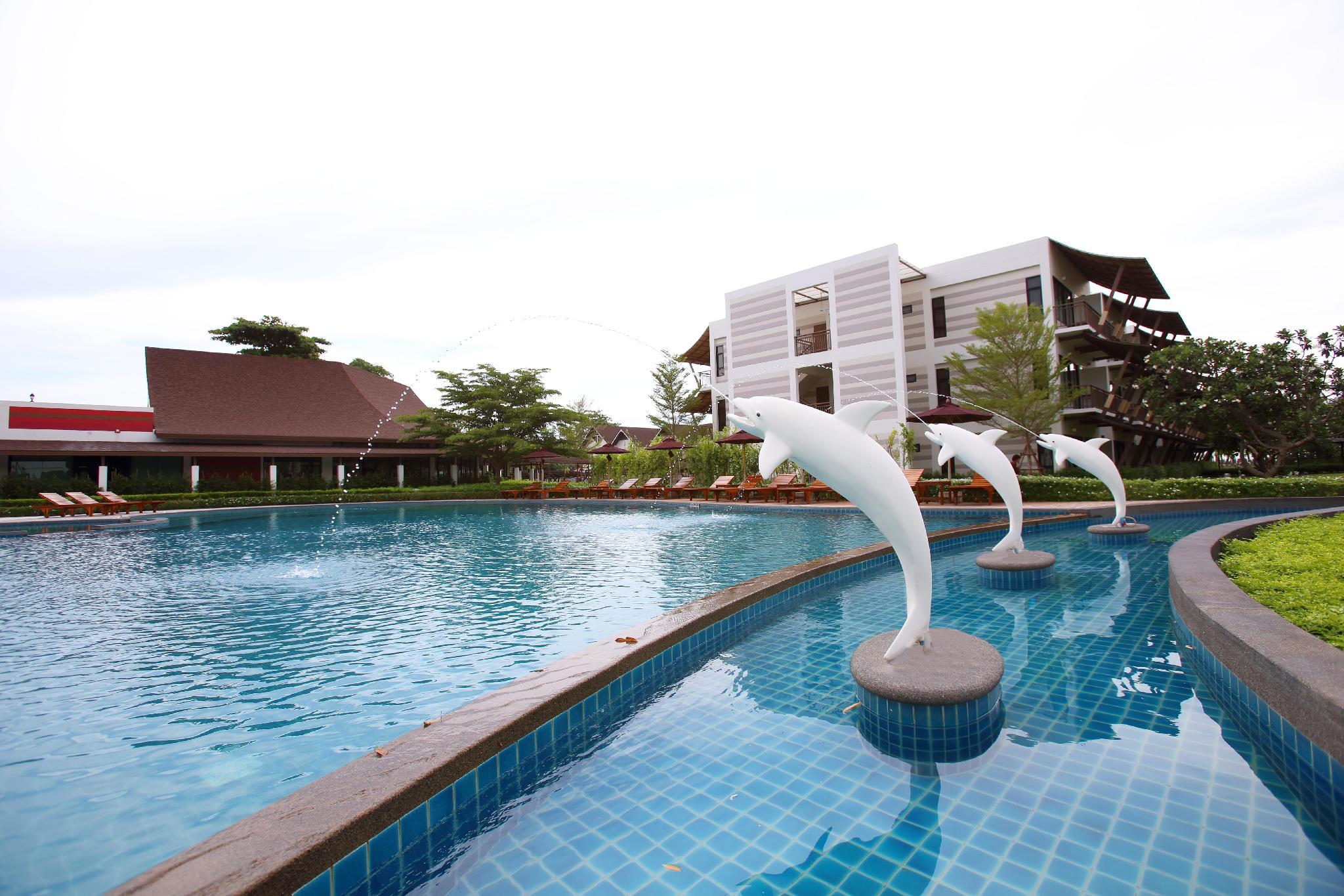 bangsaen heritage hotel