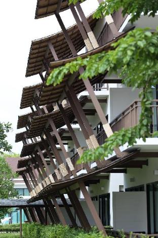 bangsaen heritage hotel