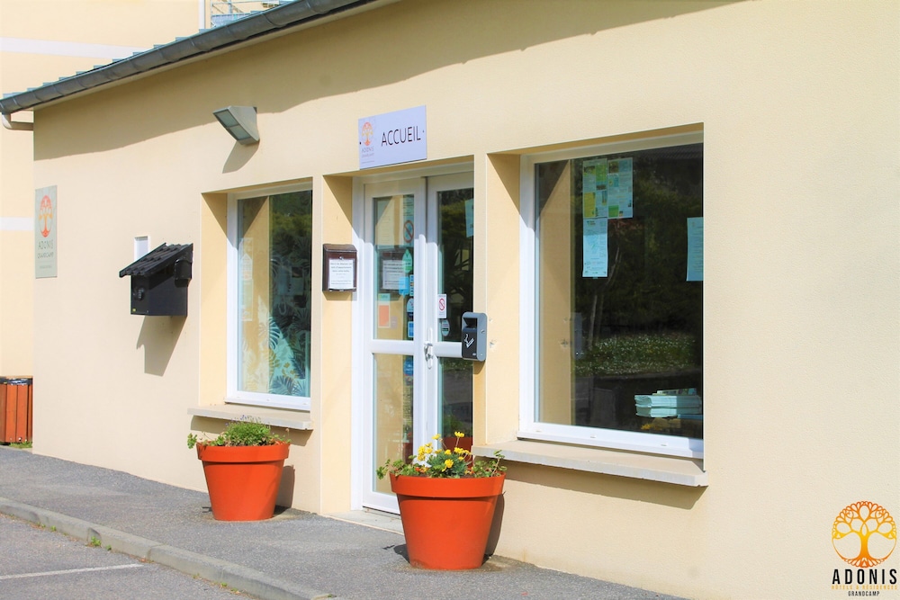 adonis grandcamp les isles de sola