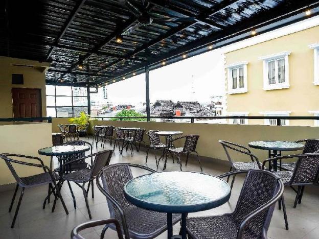 sans hotel empress simpang lima