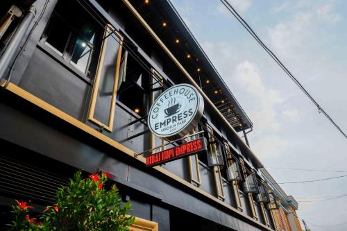 sans hotel empress simpang lima