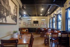 sans hotel empress simpang lima