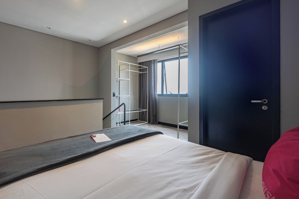 ameris housi bela cintra