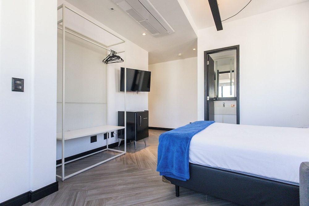 ameris housi bela cintra