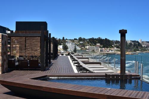 radisson blu acqua hotel and spa concon