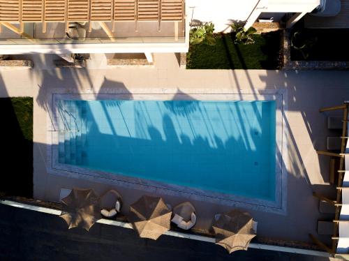 high beach white adults only