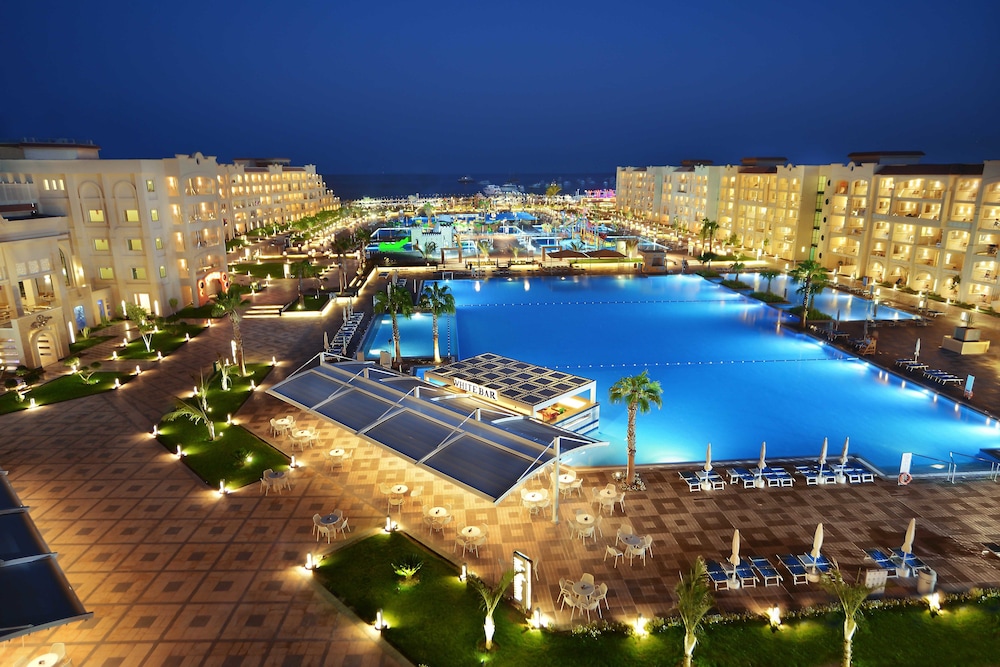 albatros white beach families and couples only
