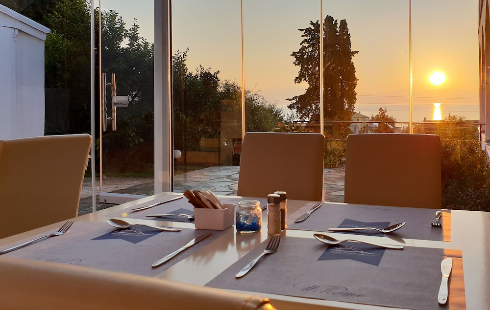 hotel yannis corfu
