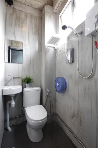 beat capsule hostel boat quay