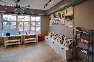 beat capsule hostel boat quay