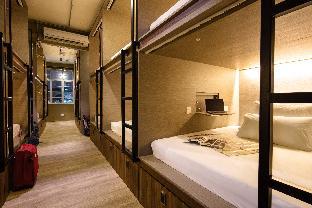 beat capsule hostel boat quay