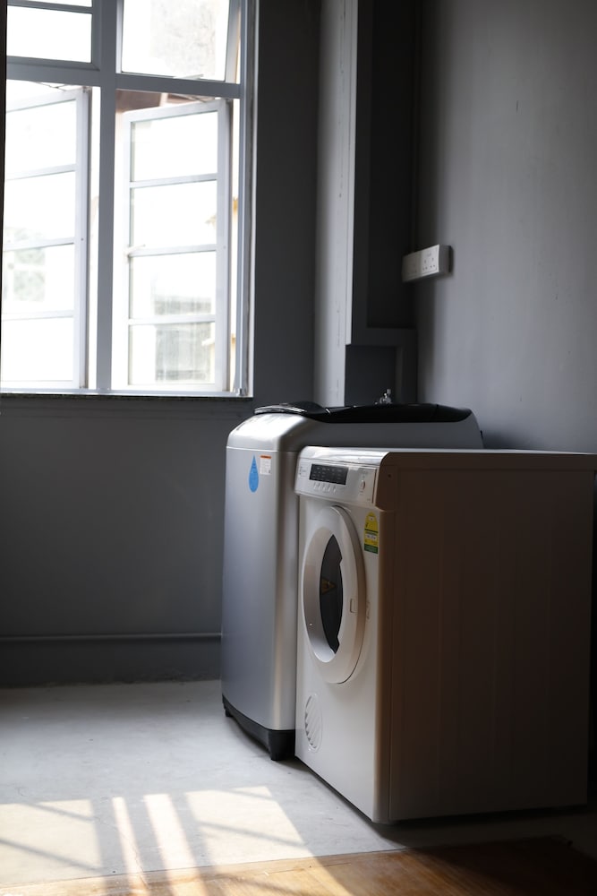 beat capsule hostel boat quay