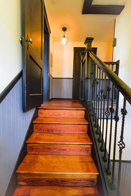 the pub 8br free parking minutes from falls and casino