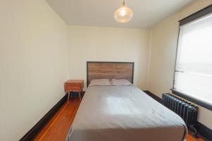 the pub 8br free parking minutes from falls and casino