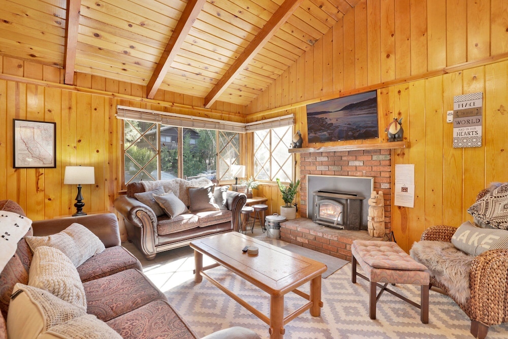 sunny bear cabin 1970