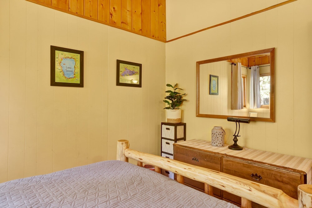 sunny bear cabin 1970