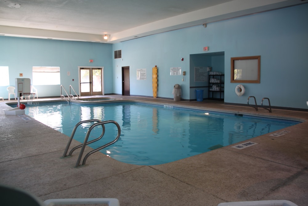 holiday inn express canton by ihg