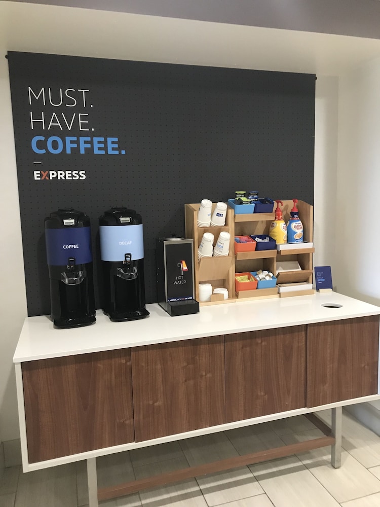 holiday inn express canton by ihg