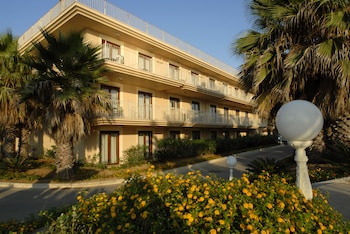 dioscuri bay palace hotel
