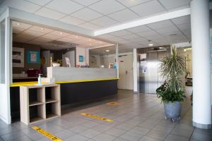kyriad direct arras saint laurent blangy parc expo