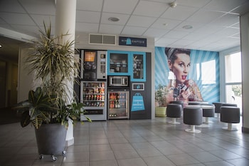 kyriad direct arras saint laurent blangy parc expo