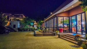 jingle jungle resort khaoyai