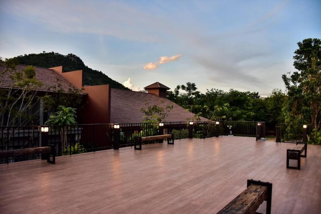 jingle jungle resort khaoyai