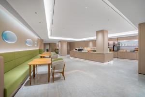 Hanting Hotel Chongqing Shangqing Temple,,2 star