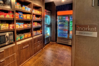 courtyard san marcos