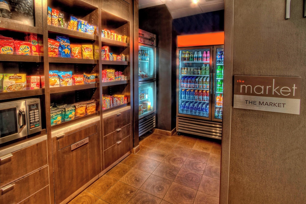 courtyard san marcos