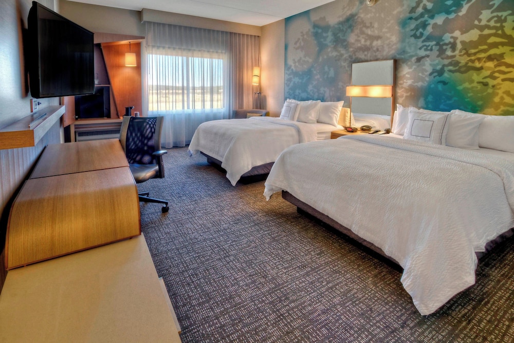 courtyard san marcos