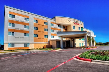 Courtyard San Marcos,Hays>>Austin,3 star
